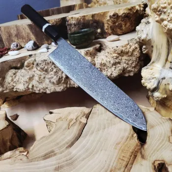 Кухонний ніж Gyuto з дамаської сталі 67 шарів із руків’ям із чорного дерева та смоли
