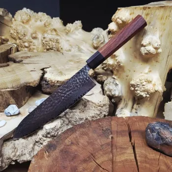 Кований  шеф-ніж Gyuto 20.5 см із 67 шарів дамаської сталі VG-10 з колодкою з падука та чорного дерева