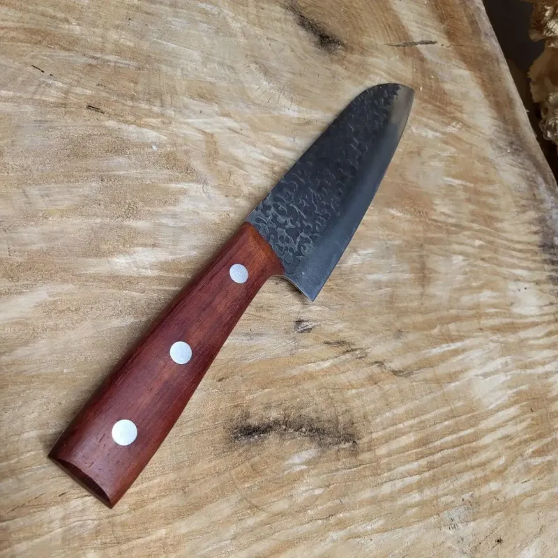 Кований кухонний ніж Santoku 18 см 5Cr15MoV з дерев'яним руків'ям