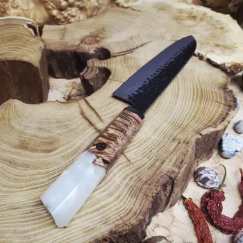 Ніж Santoku 180 мм із дамаської сталі 73 шари з ручкою з карагача та смоли